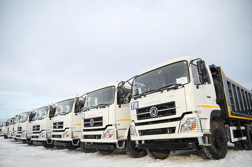 Компания Dongfeng Motor передала 70 самосвалов АО «Ямалдорстрой»