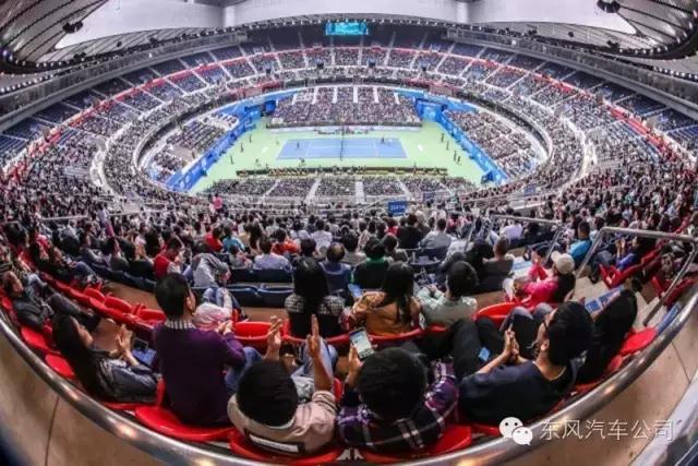 Теннисный турнир Dongfeng Motor Wuhan Open - игра по-крупному